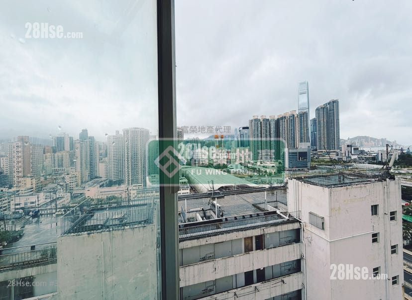 Hayon Building Rental 2 Bedrooms , 1 Bathroom 251 ft²