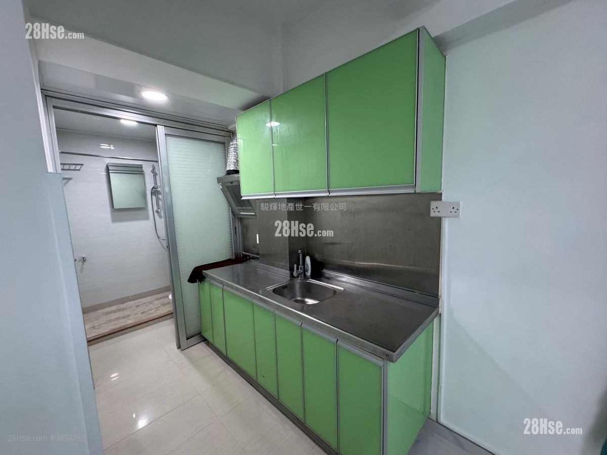 永輝樓 租盤 1 房 , 1 浴室 326 平方呎