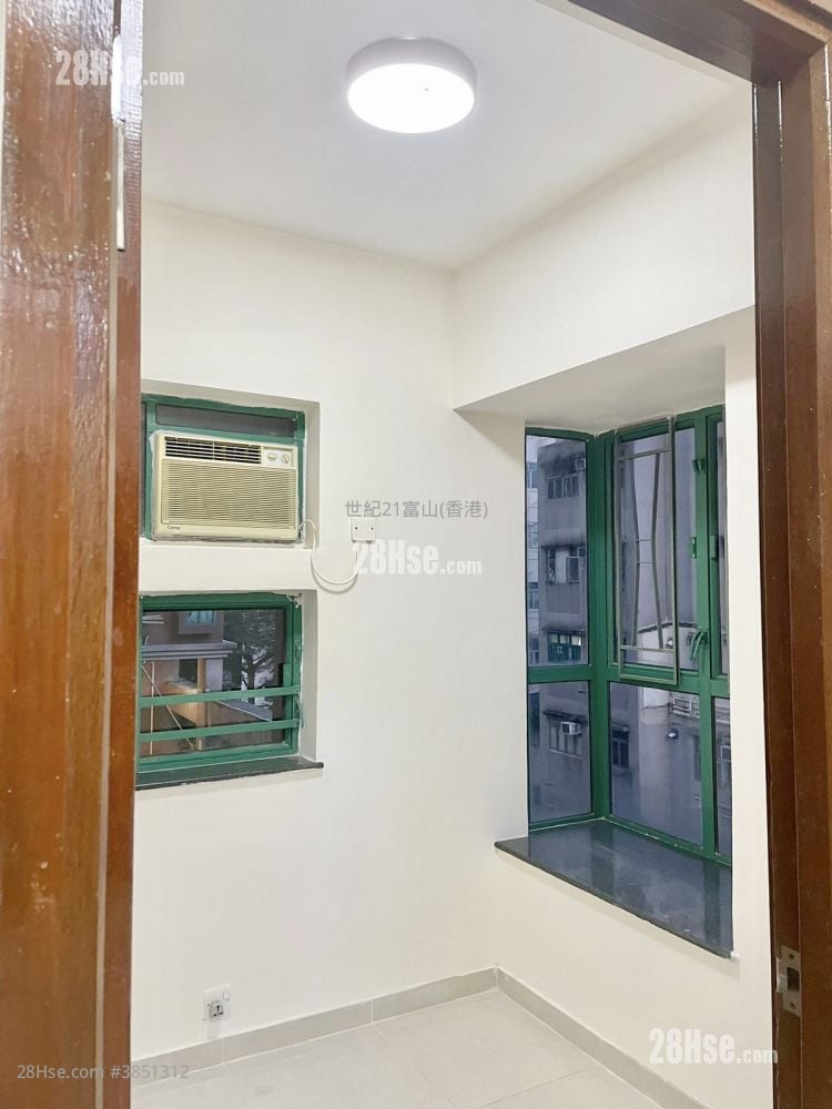 The Vista Sell 2 Bedrooms , 1 Bathroom 302 ft²