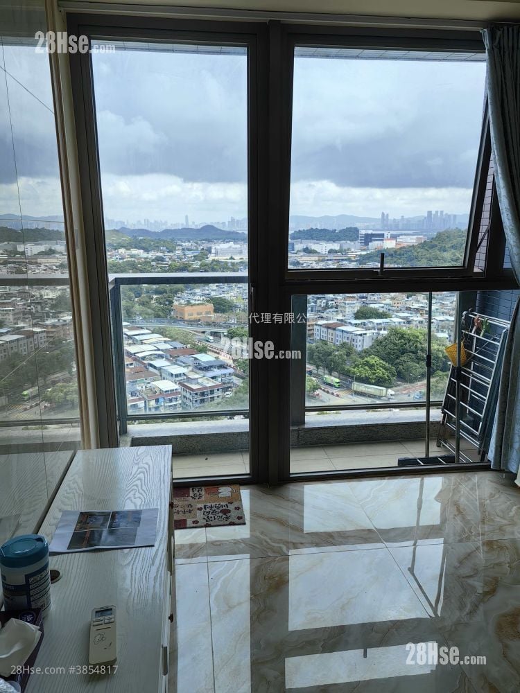 The Spectra Rental 5+ Bedrooms , 3 Bathrooms 888 ft²
