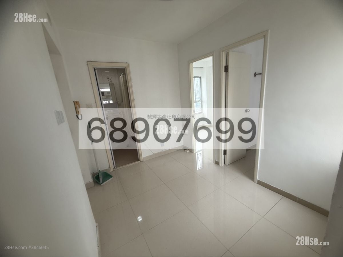 Hayon Building Rental 2 Bedrooms , 1 Bathroom 251 ft²