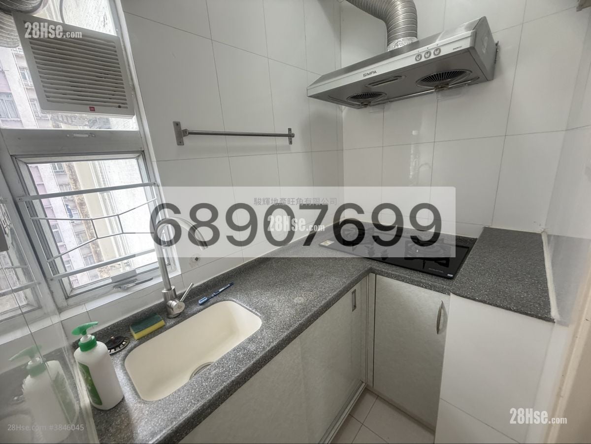 Hayon Building Rental 2 Bedrooms , 1 Bathroom 251 ft²
