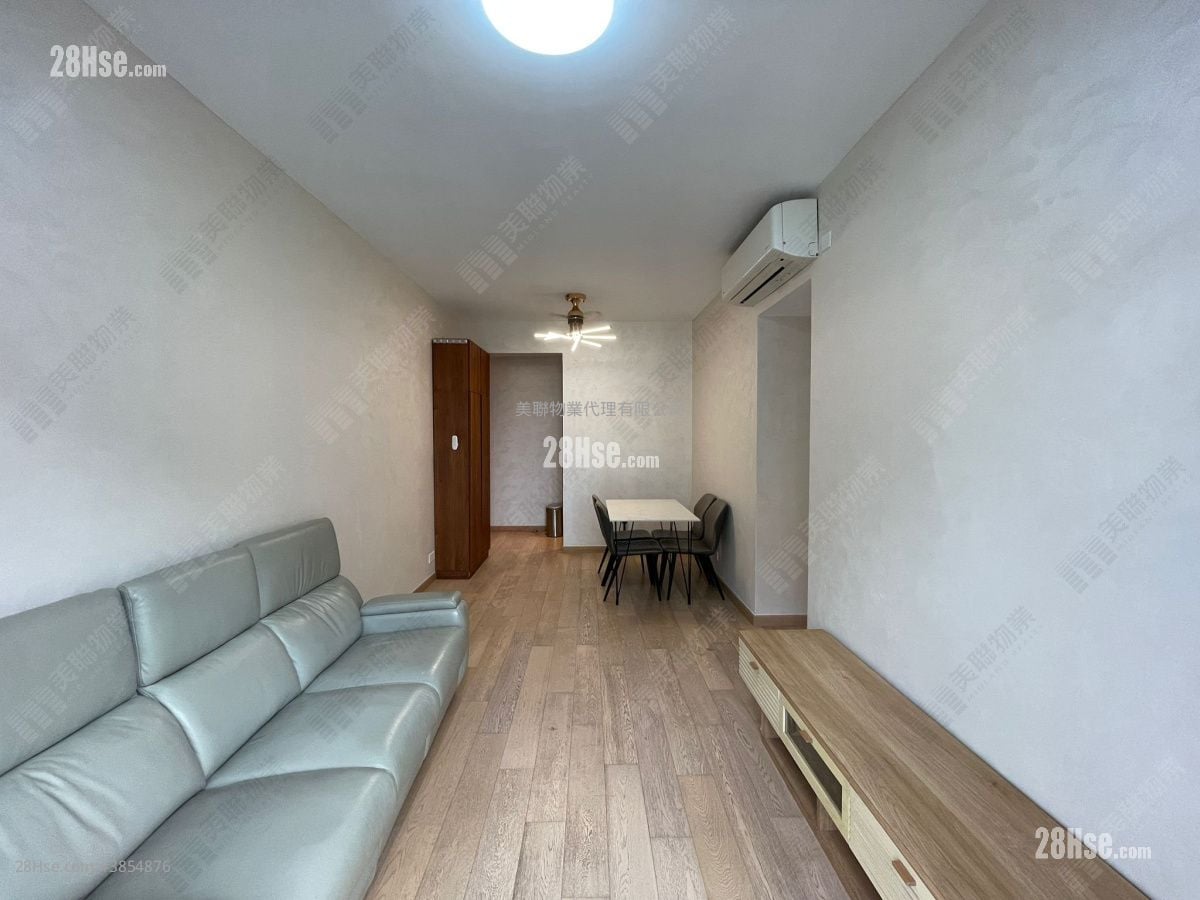 Solaria Rental 3 Bedrooms , 2 Bathrooms 696 ft²