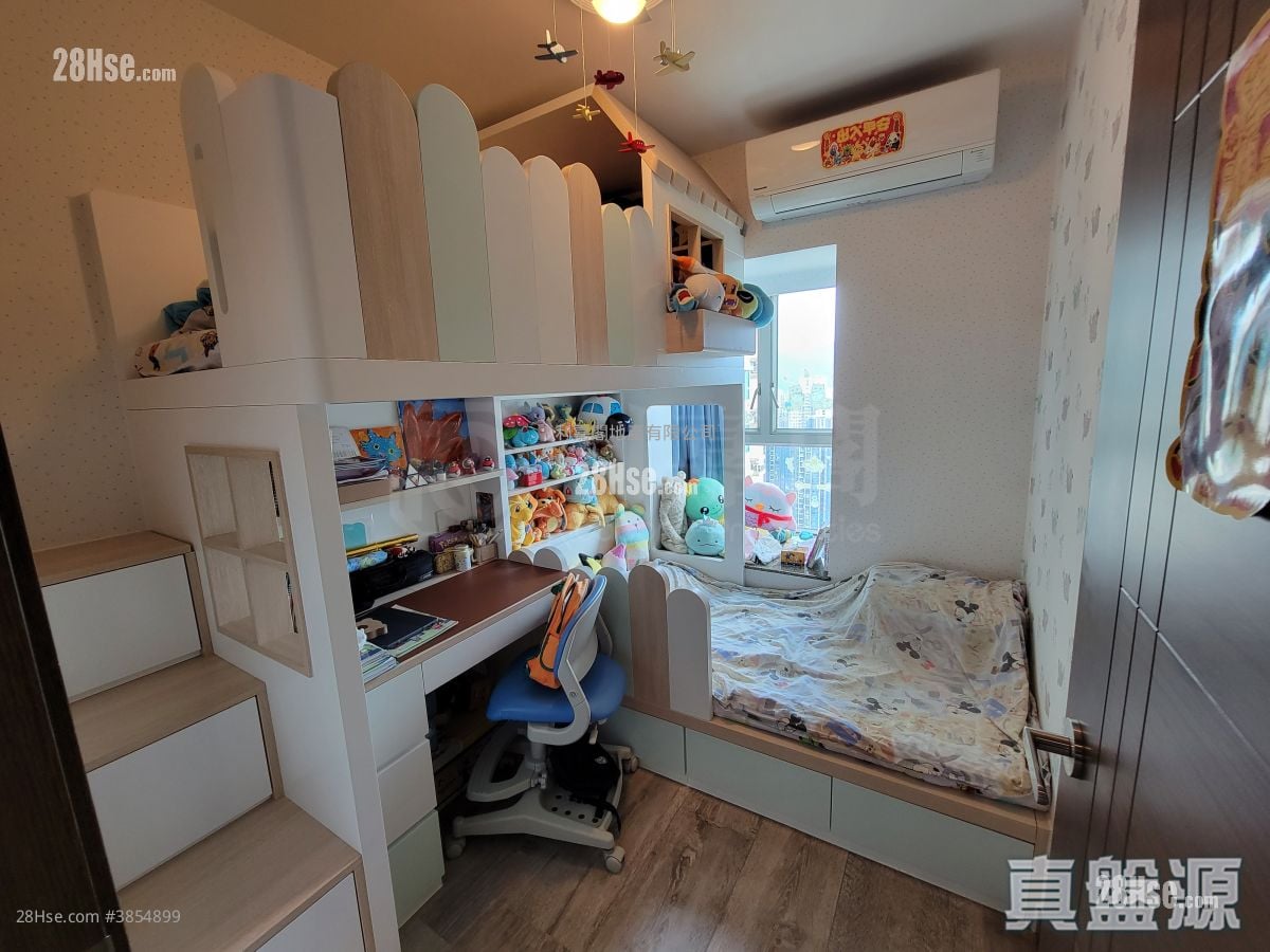 Park Central Sell 3 Bedrooms , 2 Bathrooms 684 ft²