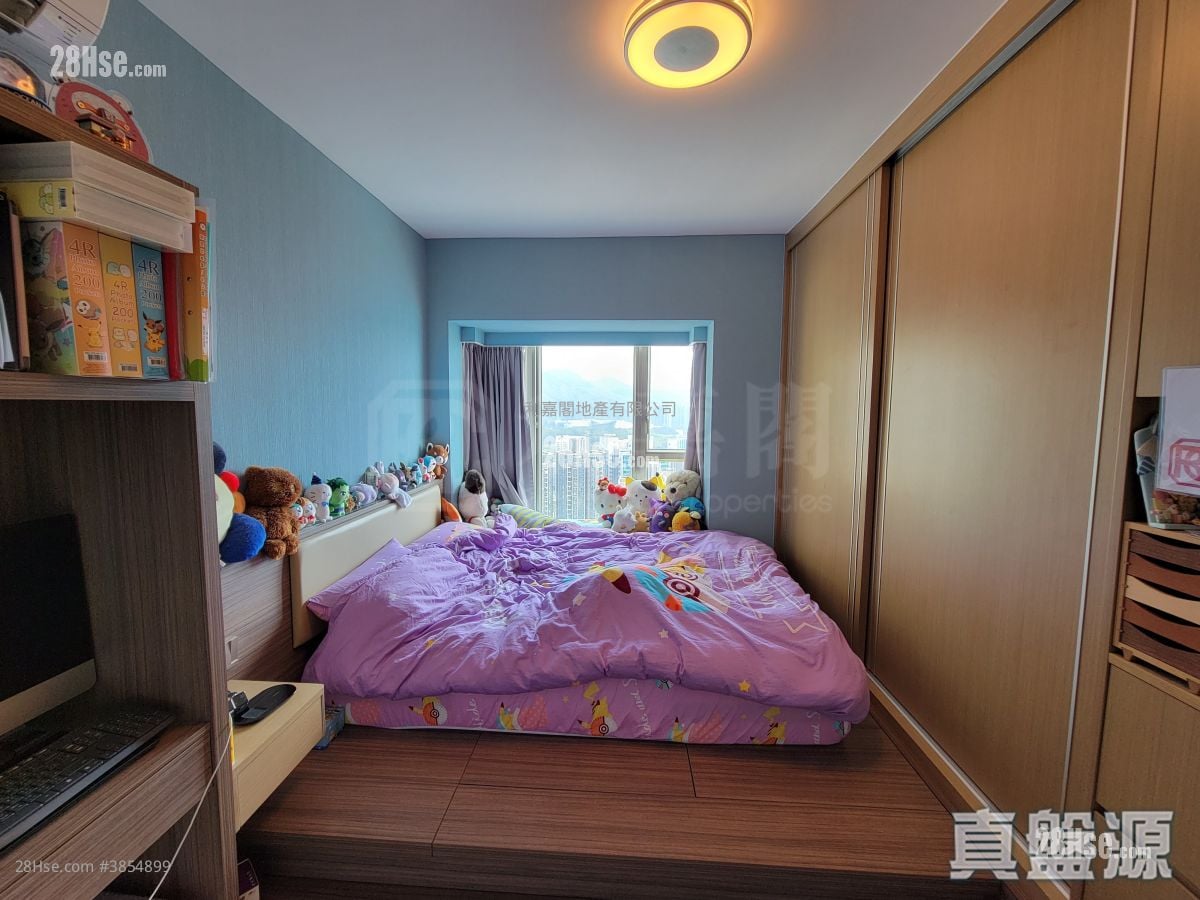 Park Central Sell 3 Bedrooms , 2 Bathrooms 684 ft²