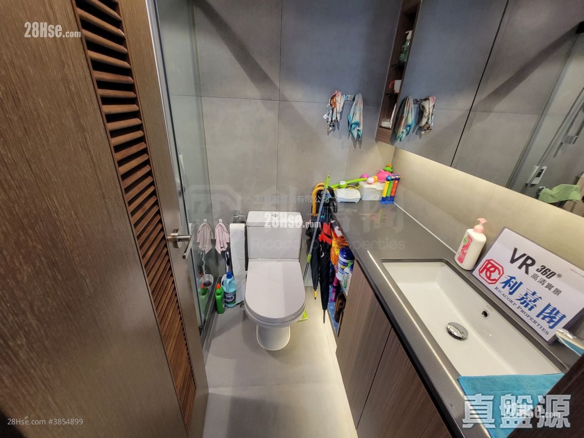 Park Central Sell 3 Bedrooms , 2 Bathrooms 684 ft²