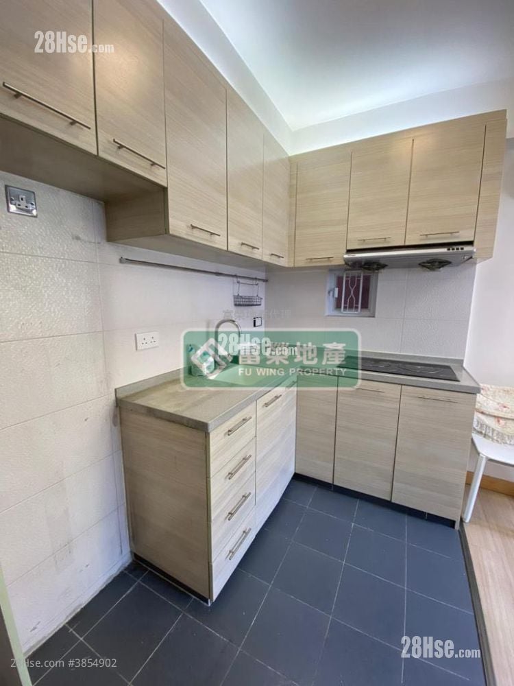 Tsin Shui Building Rental 2 Bedrooms , 1 Bathroom 447 ft²