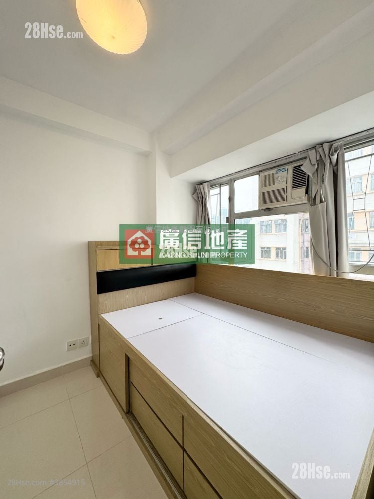 Hayon Building Rental 2 Bedrooms , 1 Bathroom 251 ft²