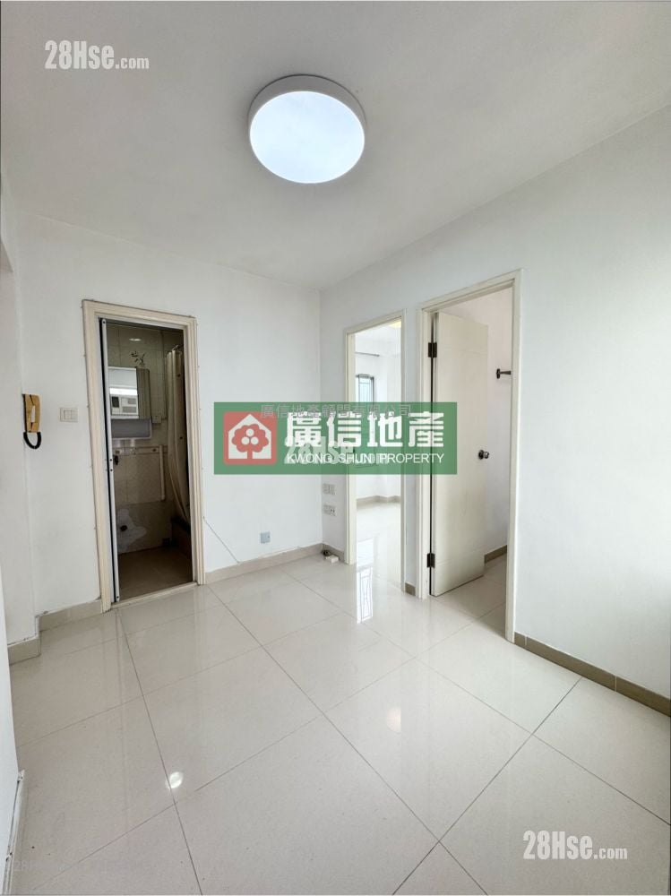Hayon Building Rental 2 Bedrooms , 1 Bathroom 251 ft²