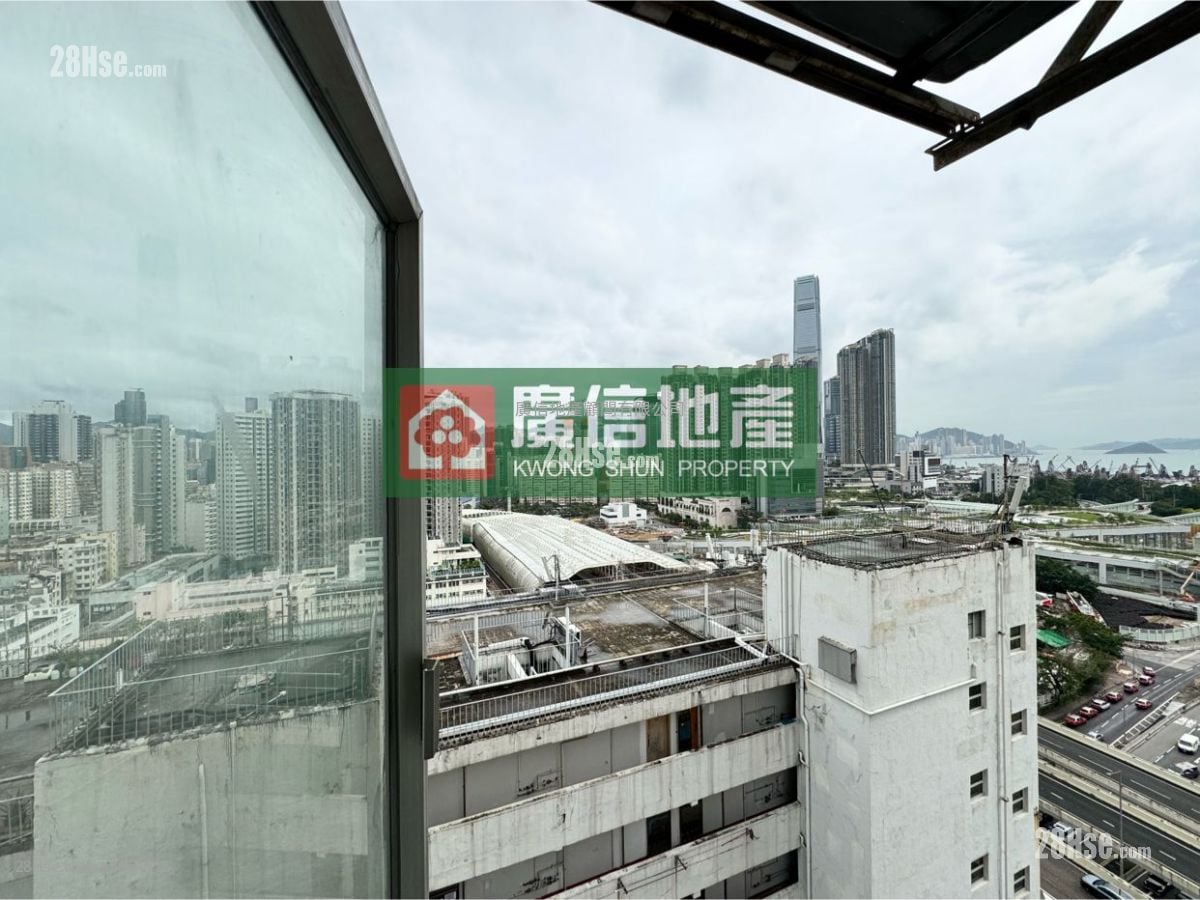 Hayon Building Rental 2 Bedrooms , 1 Bathroom 251 ft²
