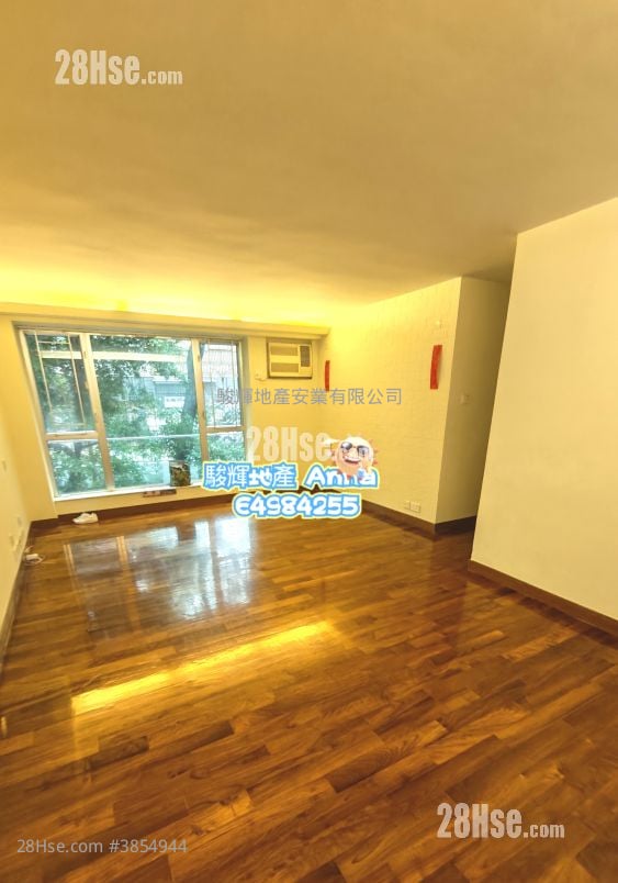 Village Gardens Sell 3 Bedrooms , 2 Bathrooms 762 ft²