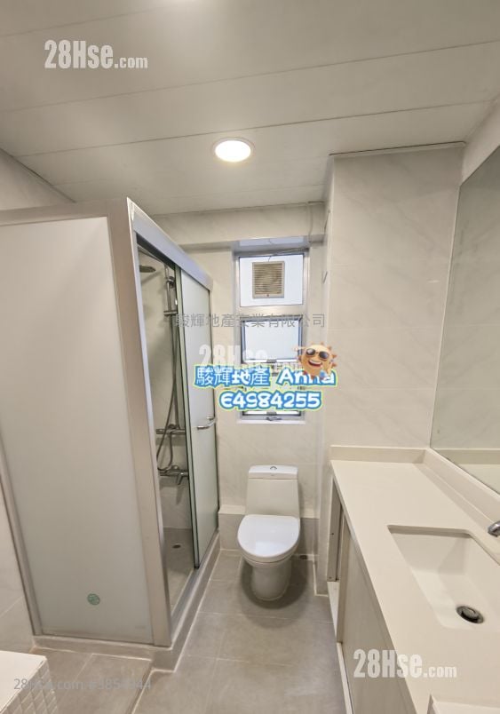 Village Gardens Sell 3 Bedrooms , 2 Bathrooms 762 ft²