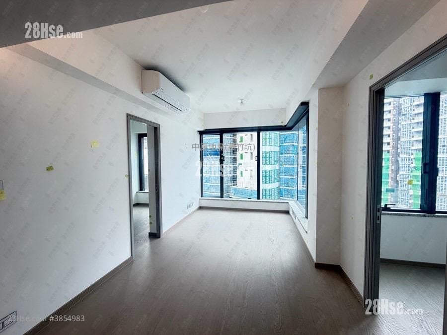 The Southside Sell 2 Bedrooms , 1 Bathroom 489 ft²
