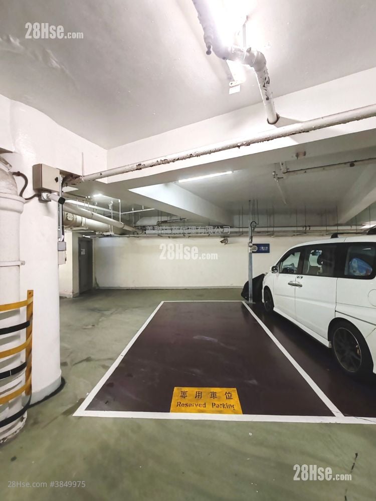 Tung Chung Crescent Sell