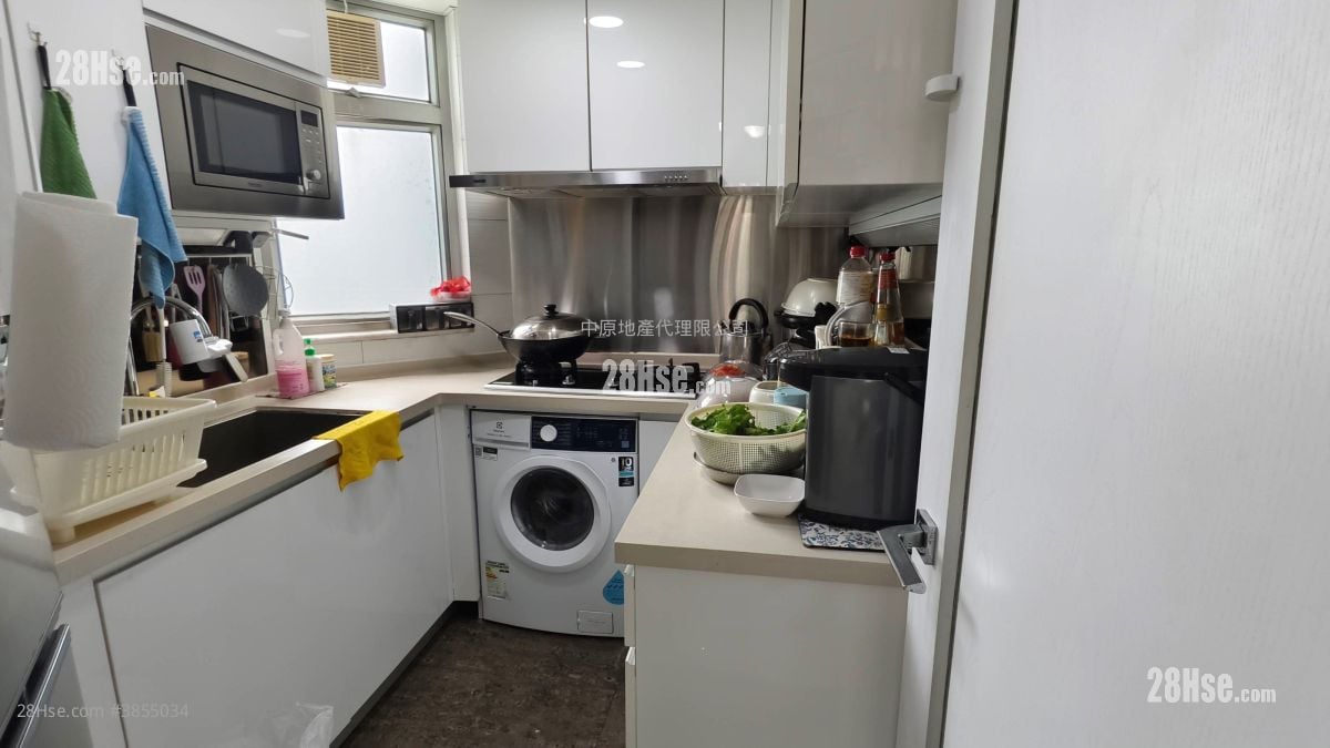 kitchen: City Point Sell 3 Bedrooms , 2 Bathrooms 722 ft²