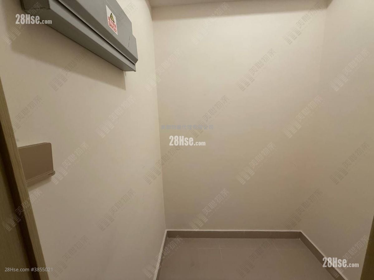 The Arles Rental 2 Bedrooms , 1 Bathroom 552 ft²