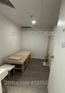 加拿芬廣場 租盤 5+ 房 , 2 廁所