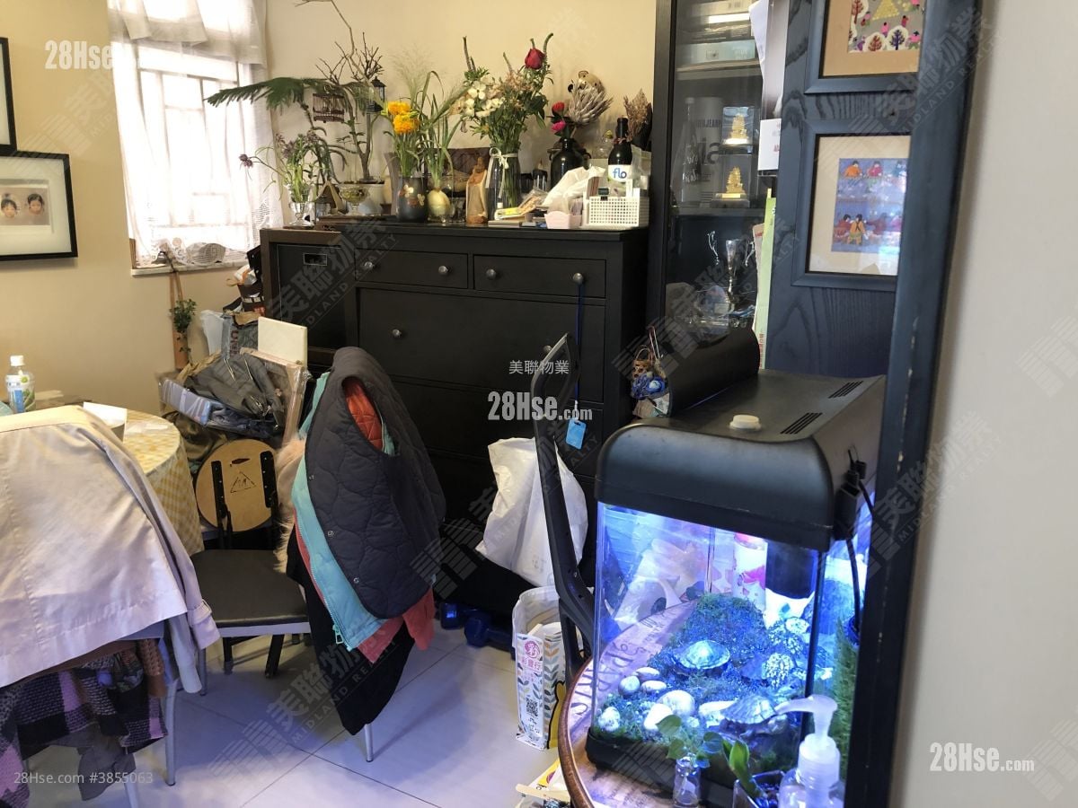 鳳庭苑 售盤 3 房 , 2 浴室 661 平方呎