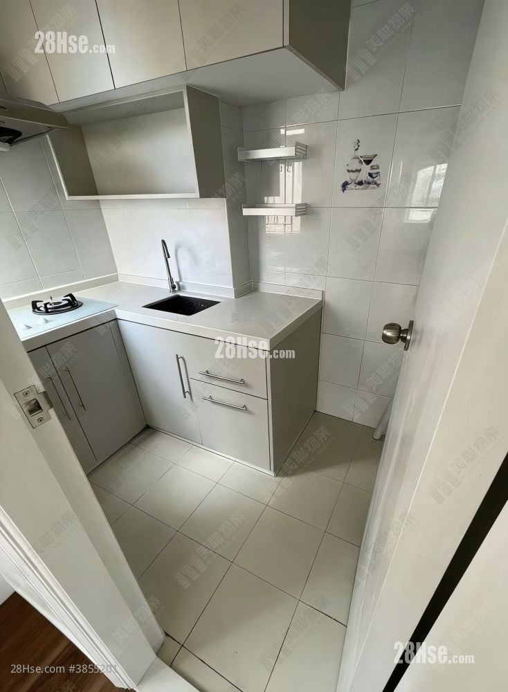 Chuen Fai Centre Sell 1 Bedroom 295 ft²