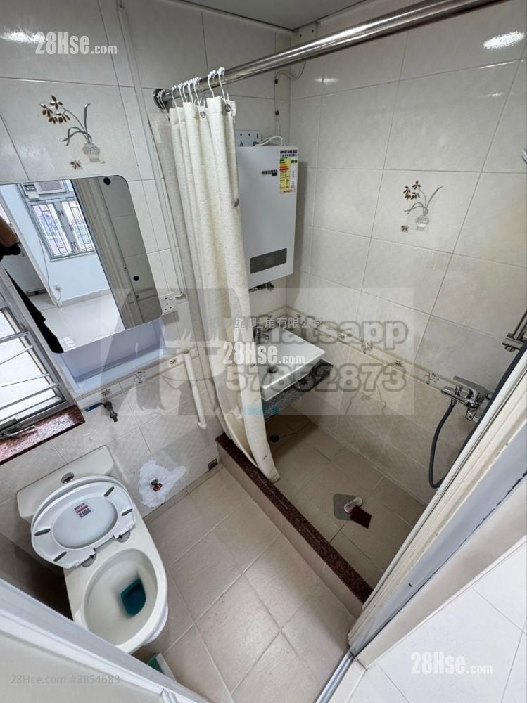 Hayon Building Rental 2 Bedrooms , 1 Bathroom 251 ft²