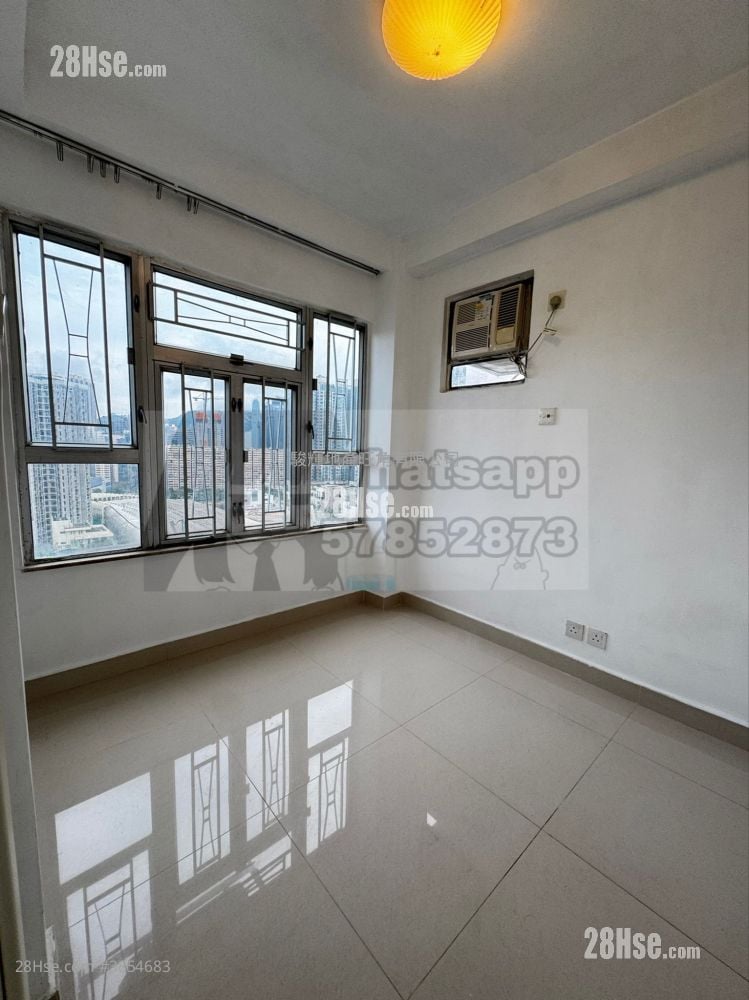 Hayon Building Rental 2 Bedrooms , 1 Bathroom 251 ft²