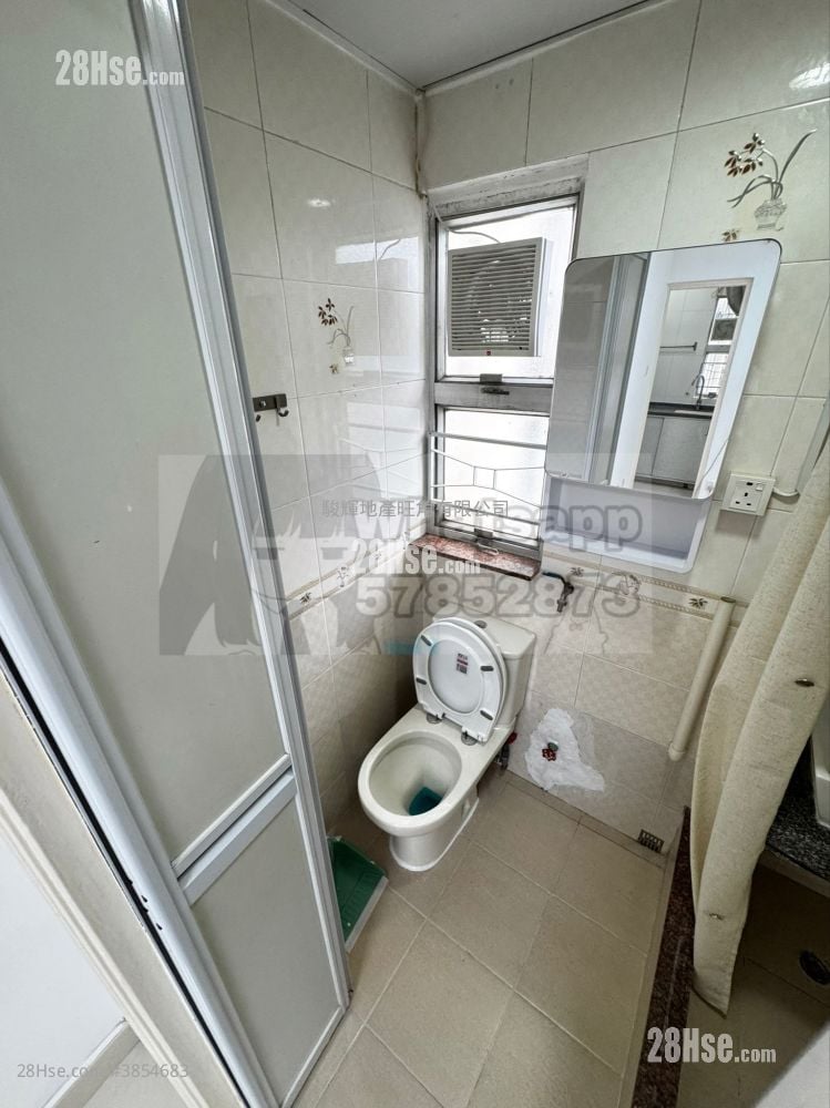 Hayon Building Rental 2 Bedrooms , 1 Bathroom 251 ft²