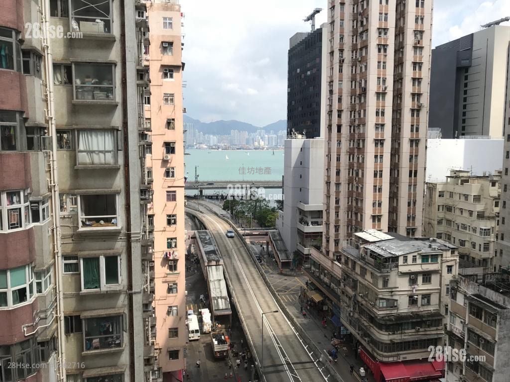Hang Lung Bank Eastern Branch Building Sell 2 Bedrooms , 1 Bathroom 485 ft²