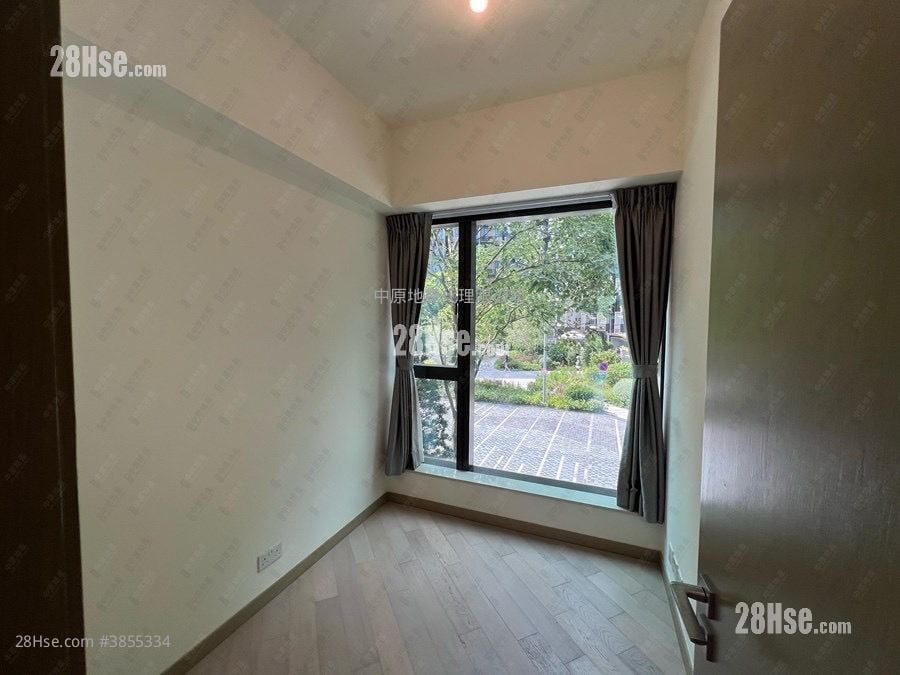Wetland Seasons Bay Sell 4 Bedrooms , 3 Bathrooms 795 ft²