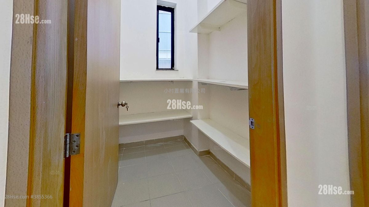其它: Storage room