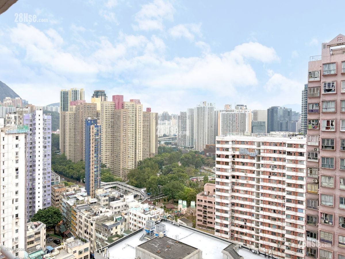 景觀: 翠鳳樓 售盤 2 房 , 1 浴室 438 平方呎