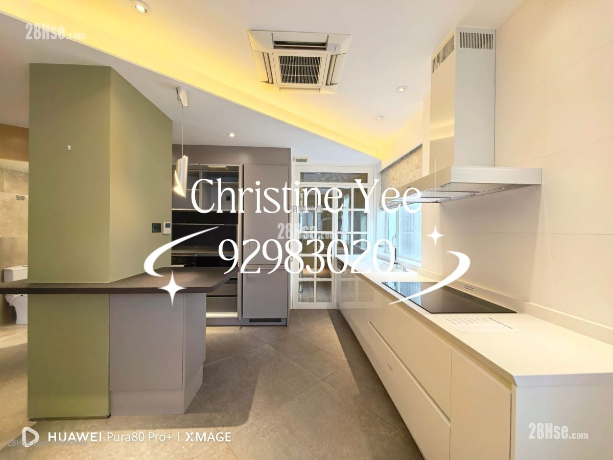 Empire Court Rental 2 Bedrooms , 2 Bathrooms 758 ft²