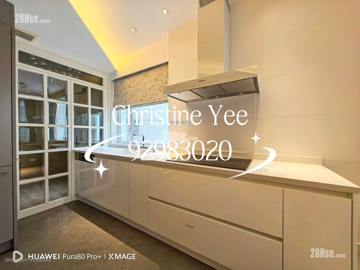 Empire Court Rental 2 Bedrooms , 2 Bathrooms 758 ft²