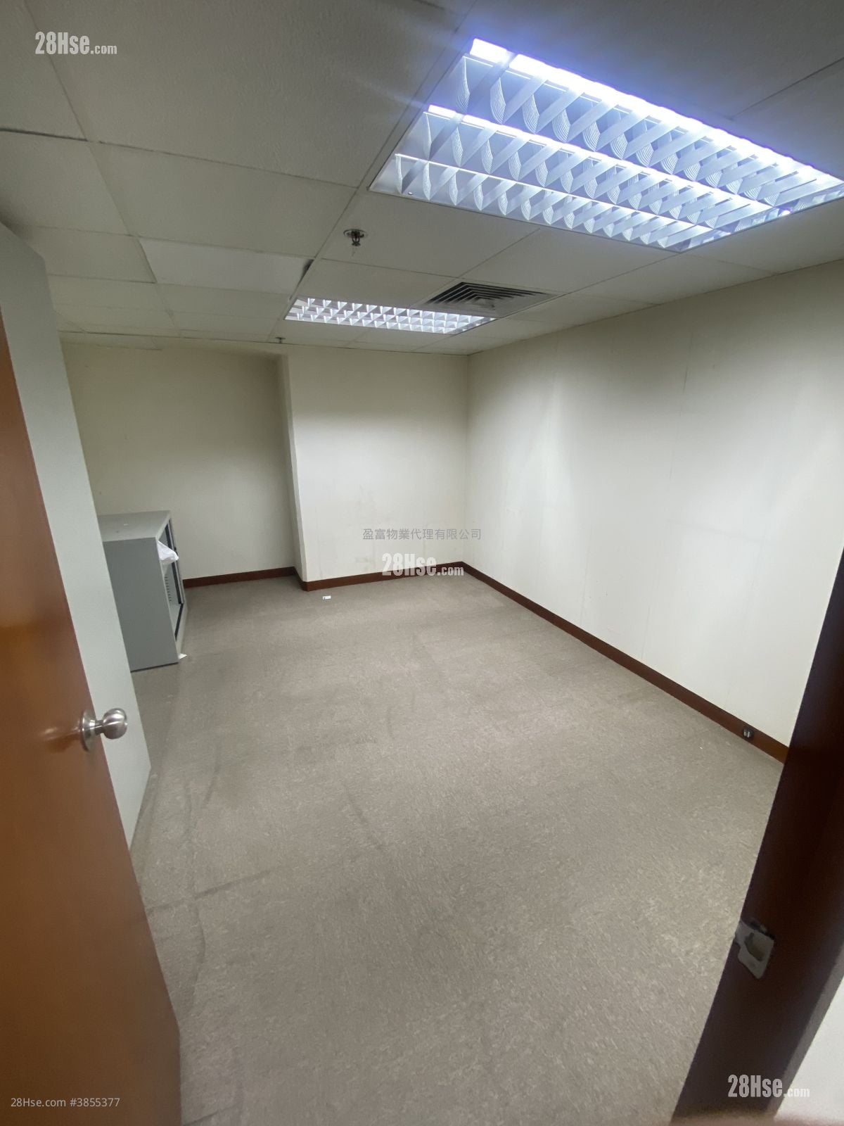 Pacific Trade Centre Rental 5+ Bedrooms , 3 Toilets