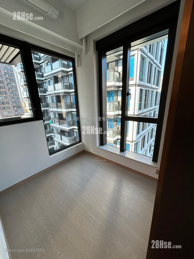 Baker Circle Euston Rental 1 Bedroom , 1 Bathroom 276 ft²