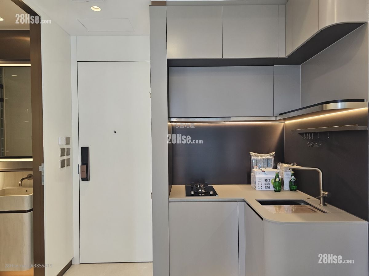 Baker Circle Greenwich Sell 1 Bedroom , 1 Bathroom 265 ft²