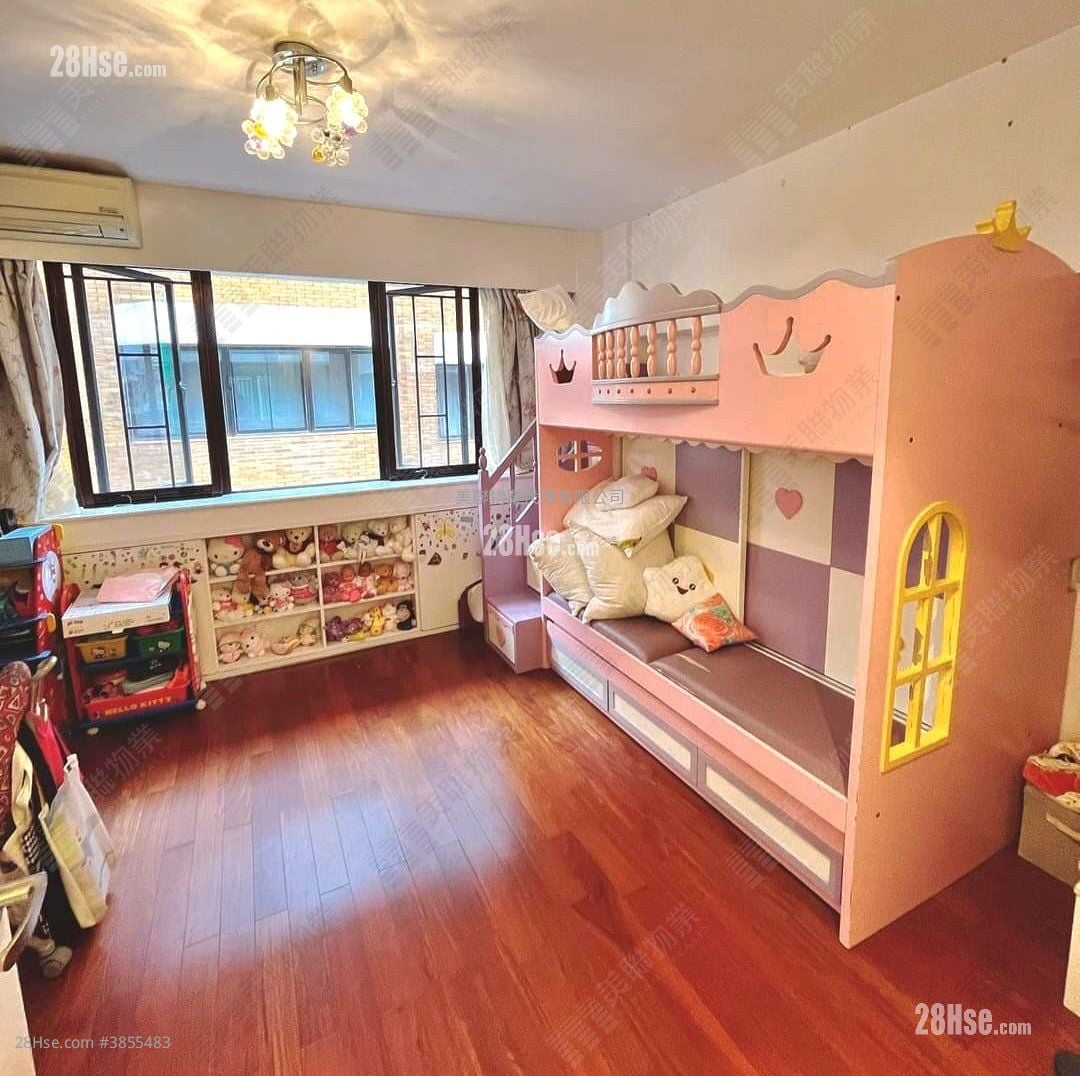 新德园 租盘 3 房 , 4 浴室 2,059 平方尺