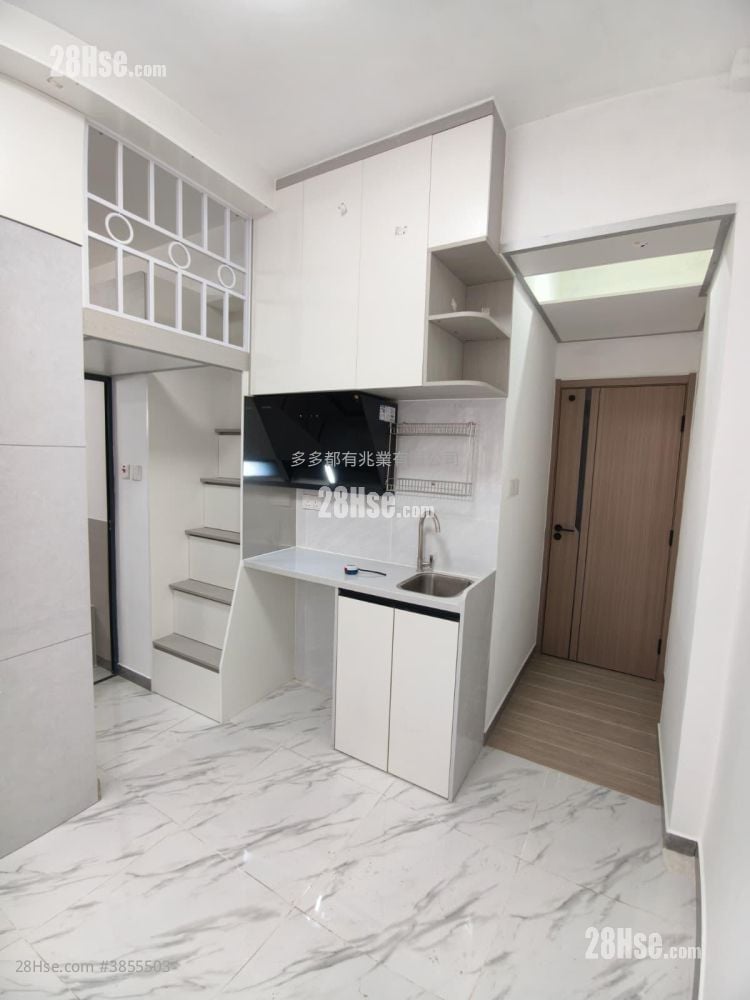 Alpha House Rental 1 Bathroom 150 ft²