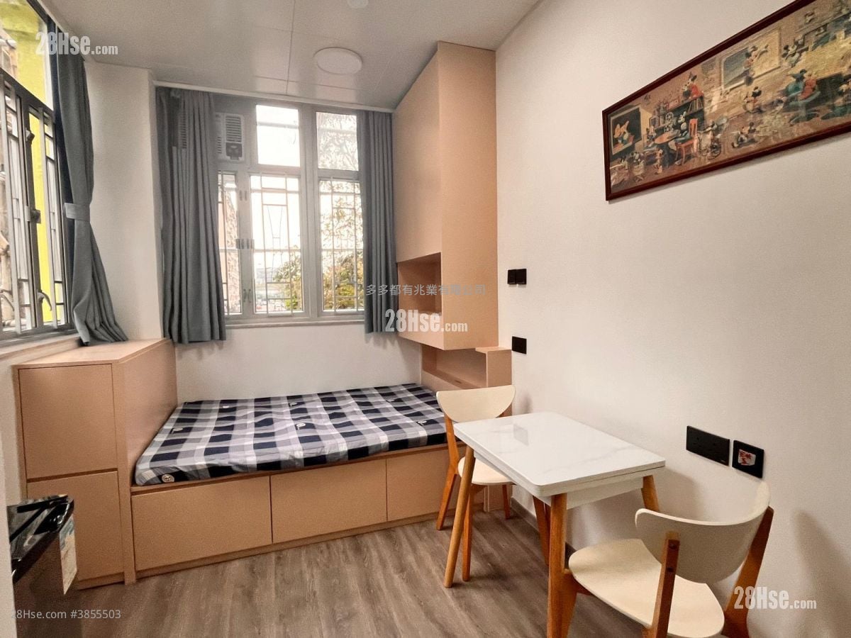Alpha House Rental 1 Bathroom 150 ft²