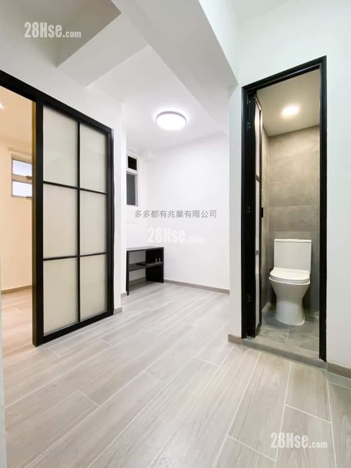 Alpha House Rental 1 Bathroom 150 ft²