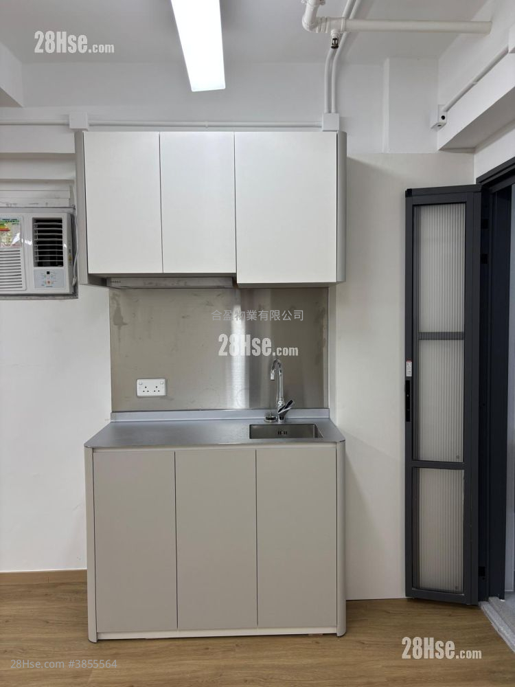 95 Bonham Strand Rental 1 Toilet