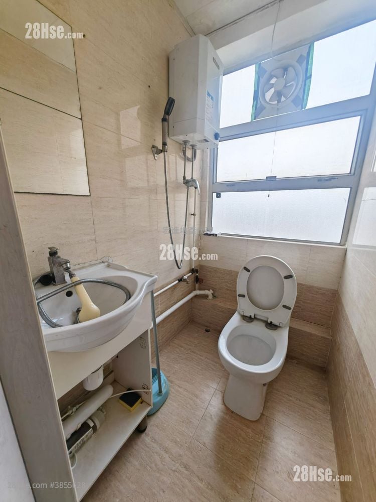 Mai Gar Industrial Building Rental 1 Toilet