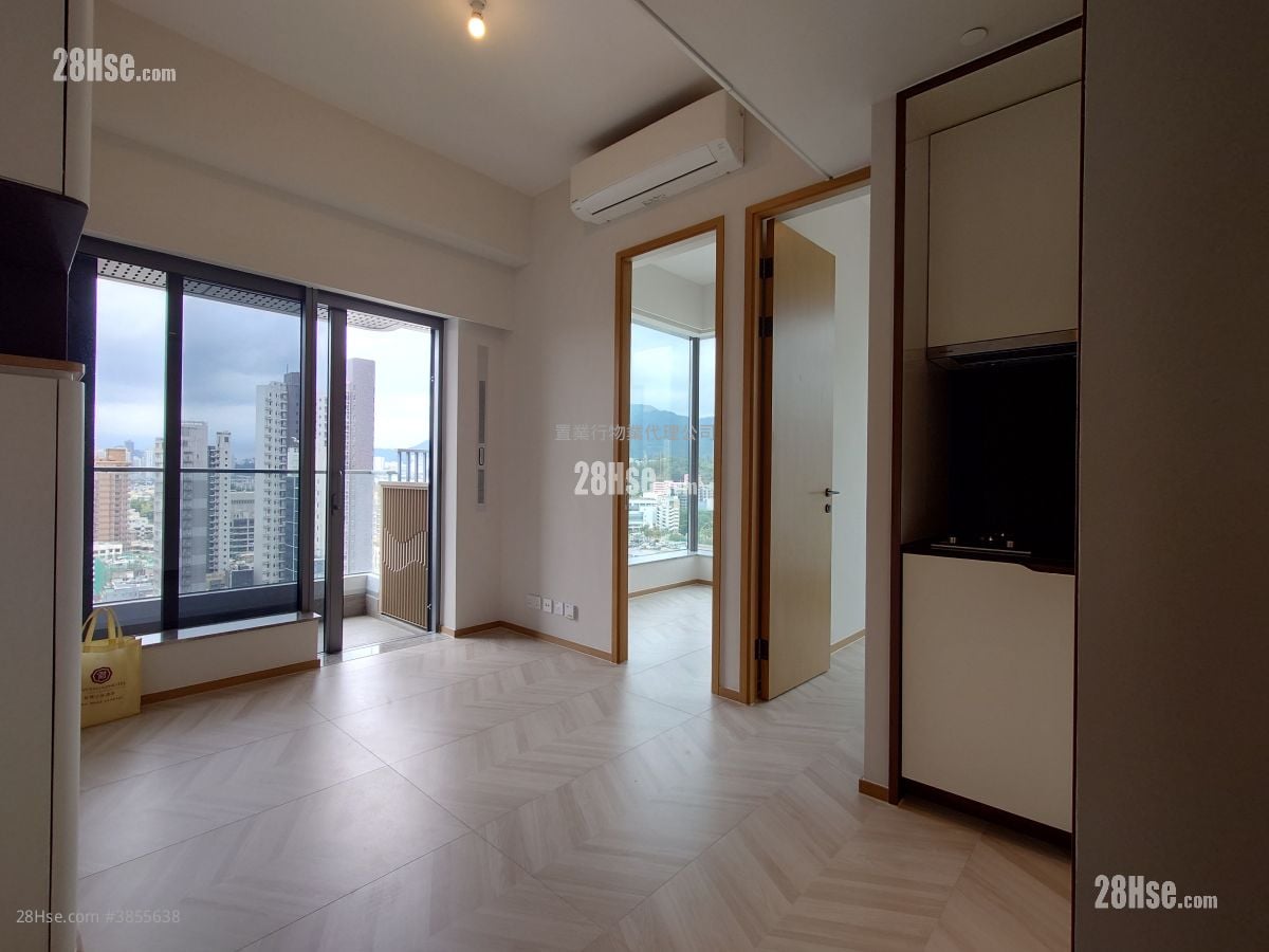 Eight Southpark Rental 2 Bedrooms , 1 Bathroom 349 ft²
