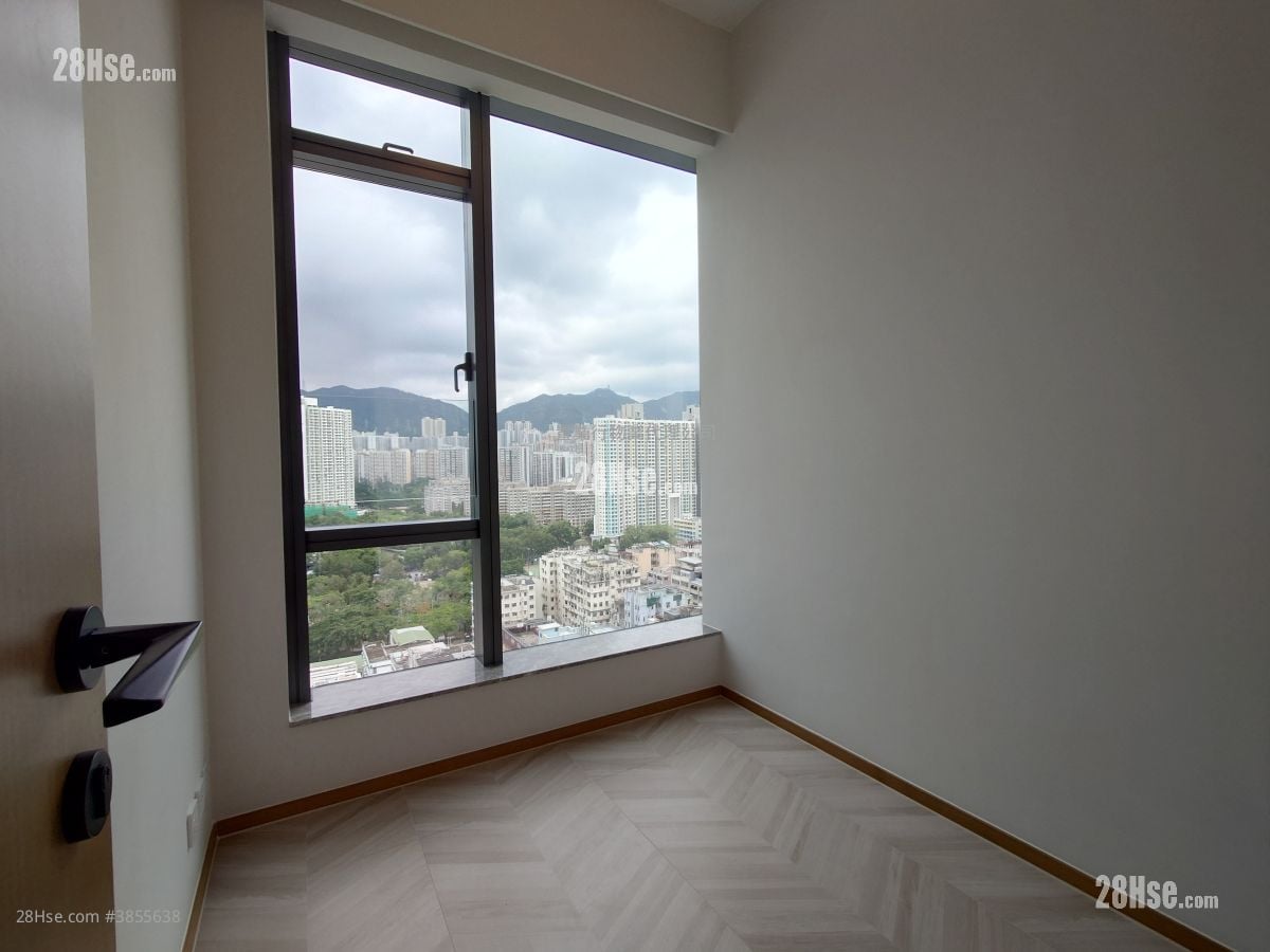 Eight Southpark Rental 2 Bedrooms , 1 Bathroom 349 ft²