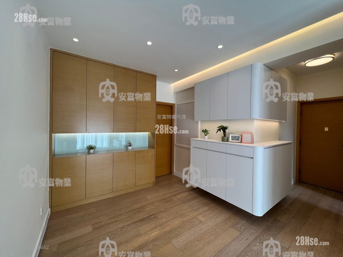 The Golden Gate Sell 3 Bedrooms , 2 Bathrooms 851 ft²