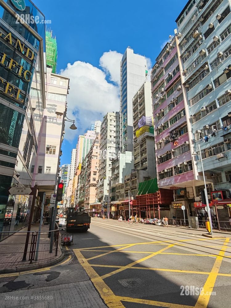 Des Voeux Road West Sell 2 Bedrooms , 1 Bathroom 477 ft²