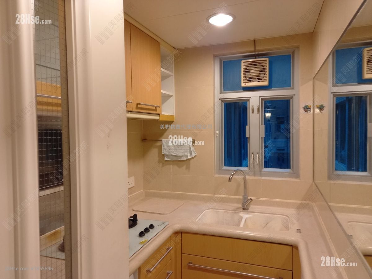 The Pacifica Sell 2 Bedrooms , 1 Bathroom 445 ft²