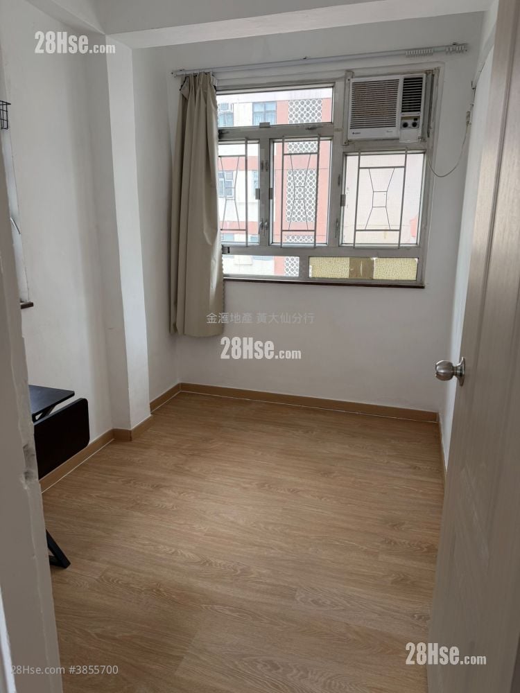 Fung Kam House Rental 1 Bedroom 265 ft²