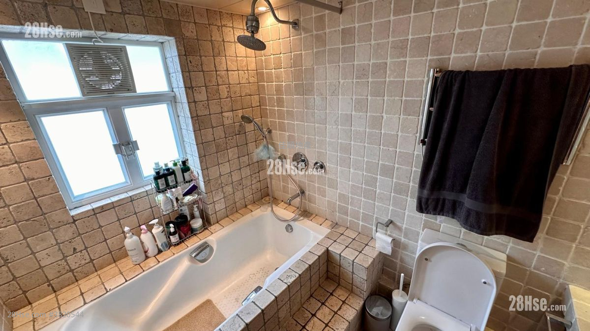Village Sell 3 Bedrooms , 3 Bathrooms