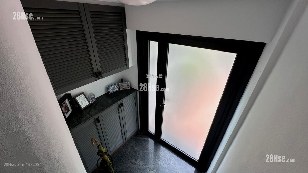 Village Sell 3 Bedrooms , 3 Bathrooms