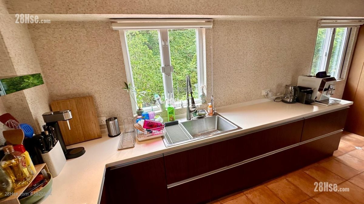 Village Sell 3 Bedrooms , 3 Bathrooms